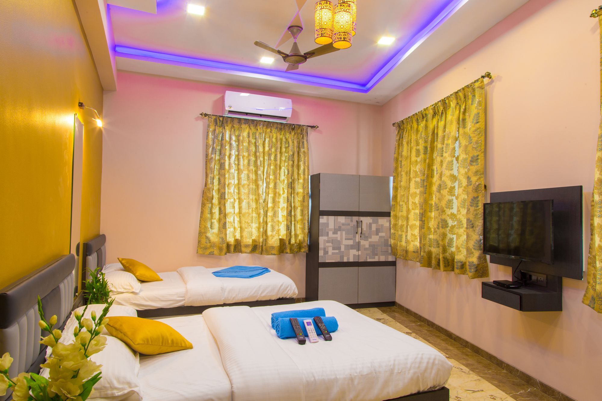 Hotel Tourister Mumbai Eksteriør bilde