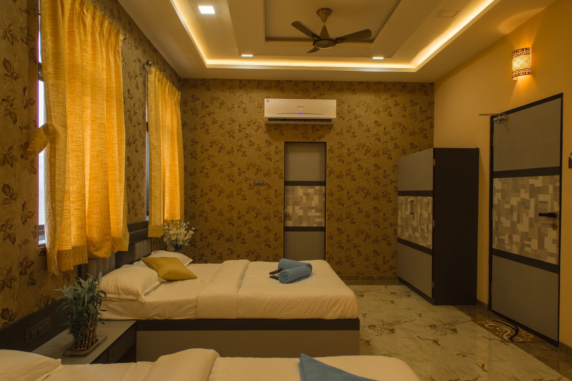 Hotel Tourister Mumbai Eksteriør bilde